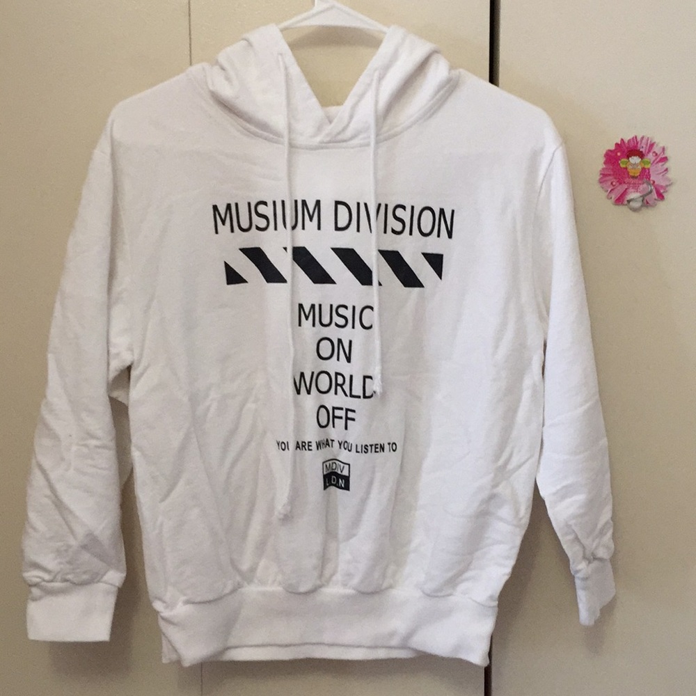White hoodie